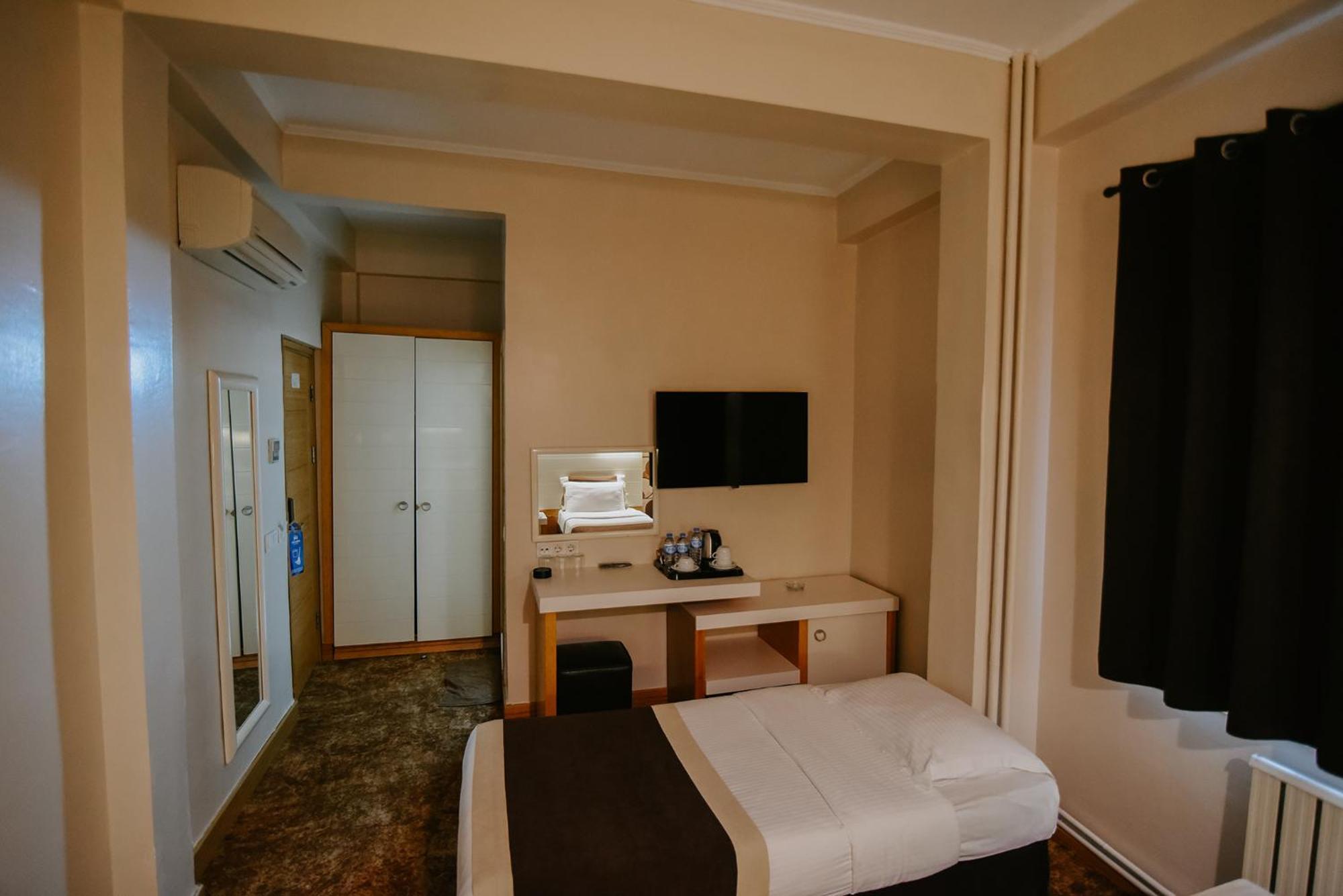 Horon Hotel ทรับซอน ภายนอก รูปภาพ